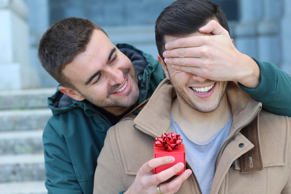 thoughtful gift ideas for my gay husband