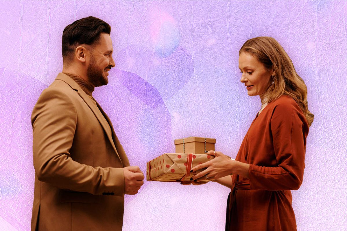 8 Best Gift For Boyfriend On First Valentine’s Day 9TeeShirt